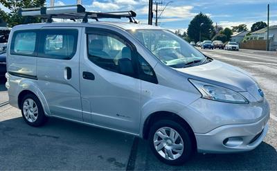 2015 Nissan NV200 - Thumbnail
