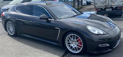 2010 Porsche Panamera - Thumbnail