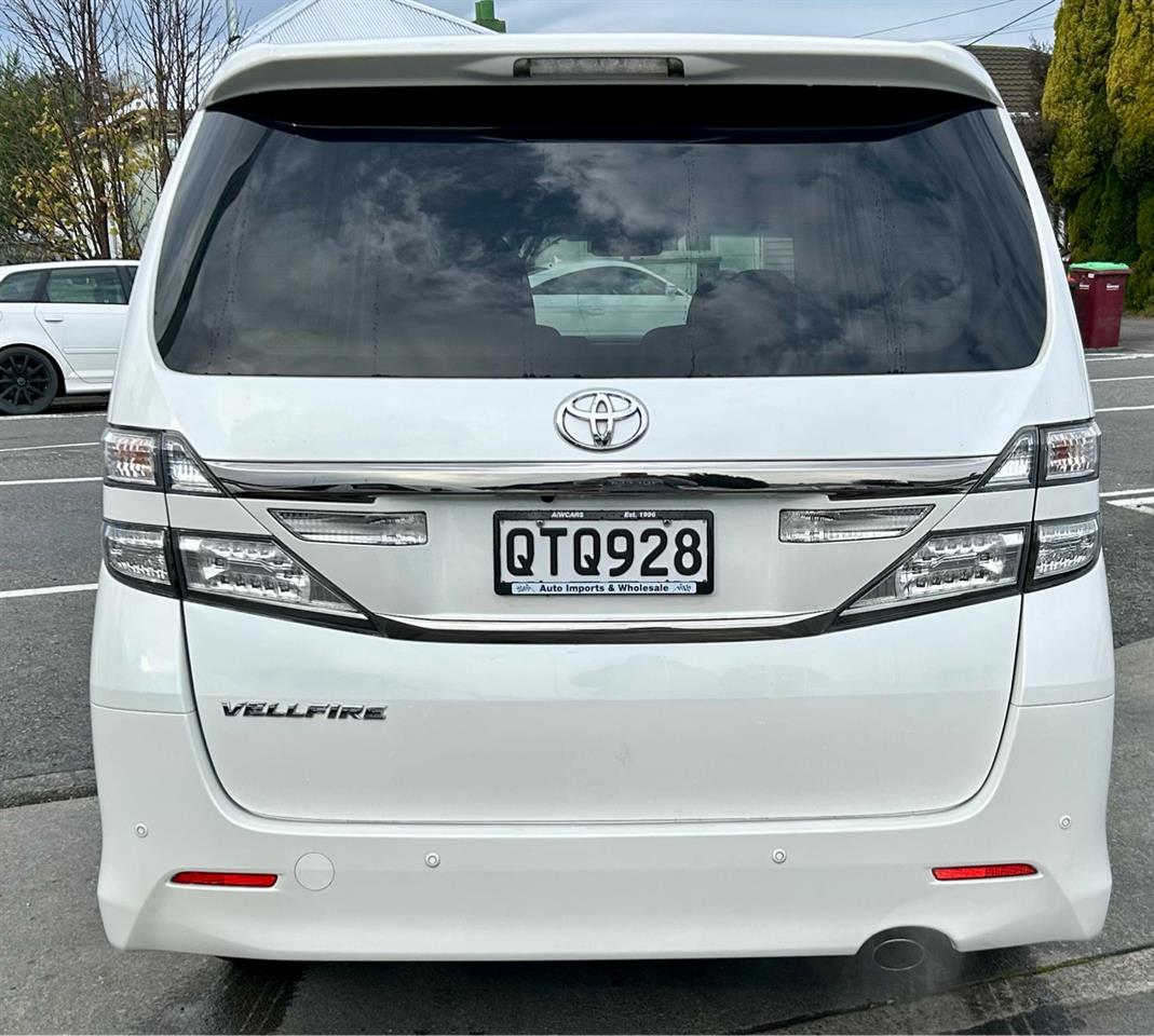 2012 Toyota Vellfire
