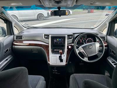 2012 Toyota Vellfire - Thumbnail
